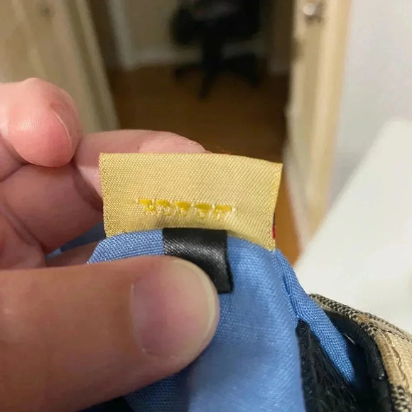 Dooney & Bourke Vintage Signature Canvas Print Small Soft Satchel Shoulder Bag - Picture 16 of 16